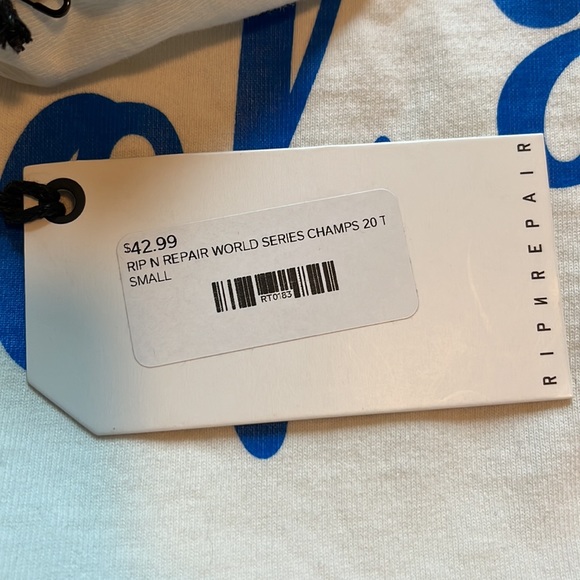 Rip N Repair World Series Tshirt - Picture 5 of 6